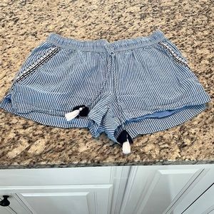 Women’s Drawstring Vineyard Vines Shorts- S